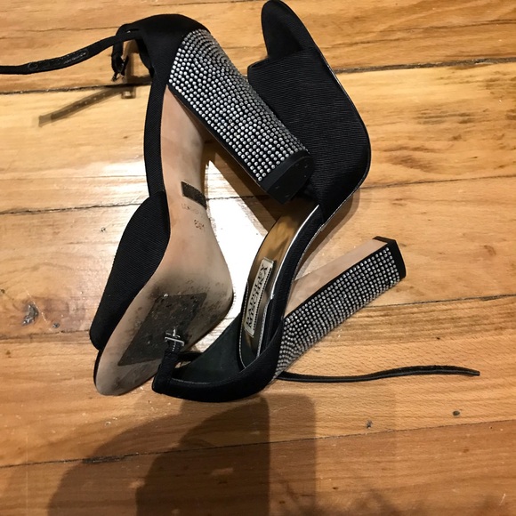 Badgley Mischka black  sandals  w diamonds  heels - Picture 2 of 5